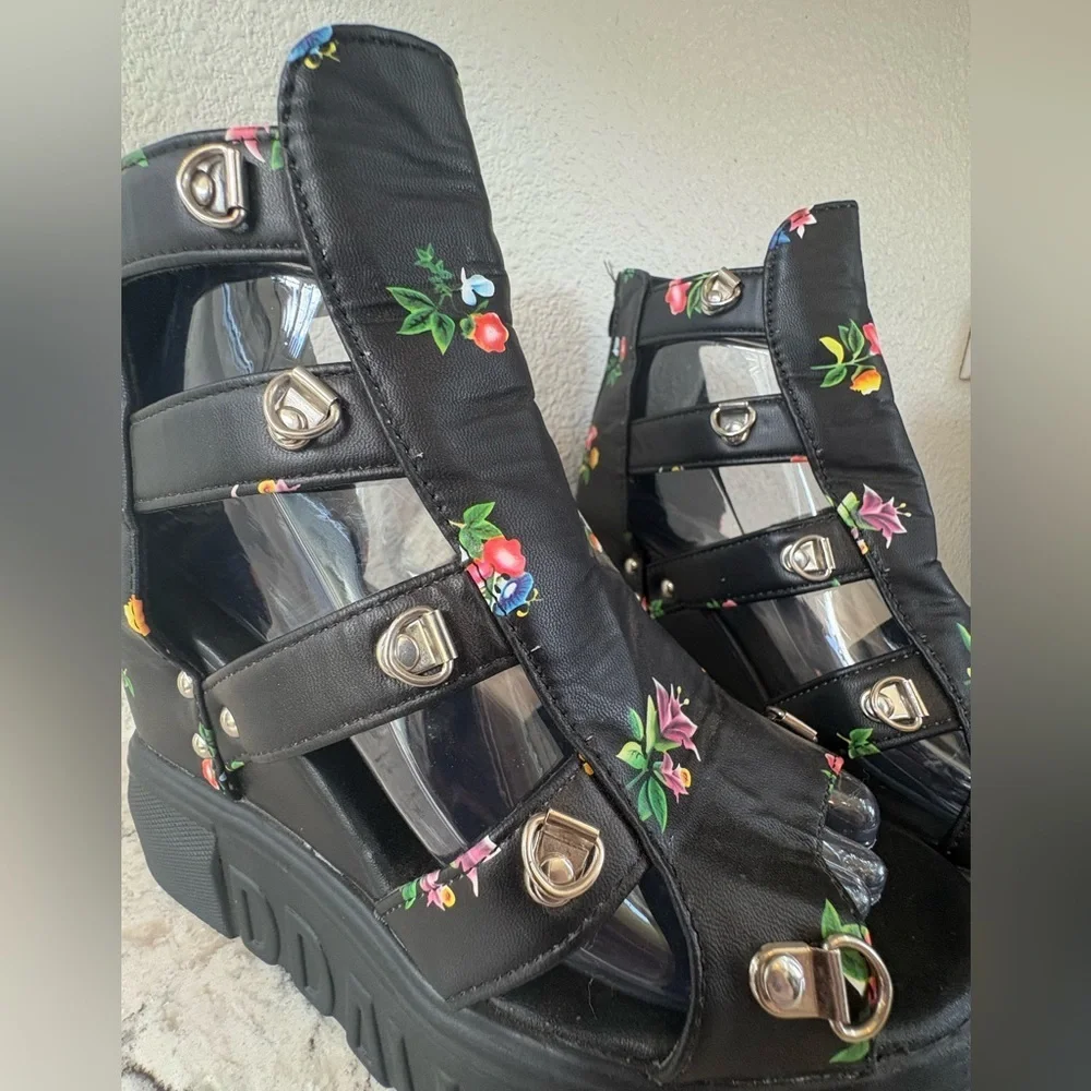 Black Floral High Platform Wedge Sandals
